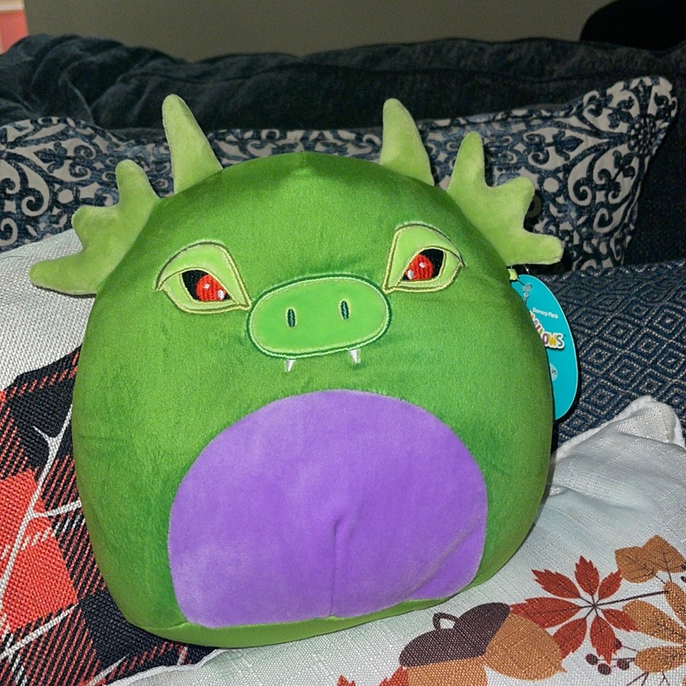 Dorney Park Exclusive Squishmallow